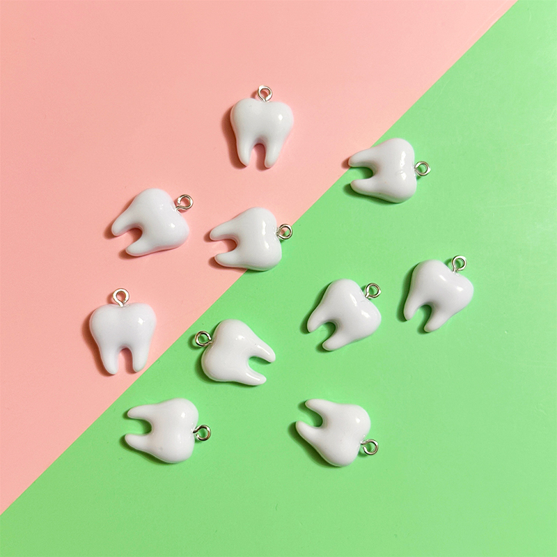 Resin Art Earrings - 10 шт. милых белых подвесок в